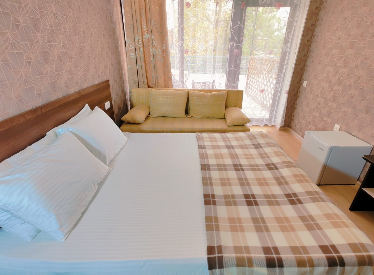 4-х местный комфорт с общей террасой