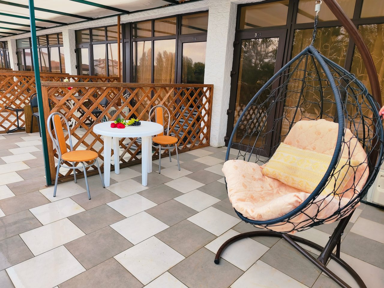 4-х местный комфорт с общей террасой