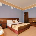 Пятиместный комфорт с общей террасой