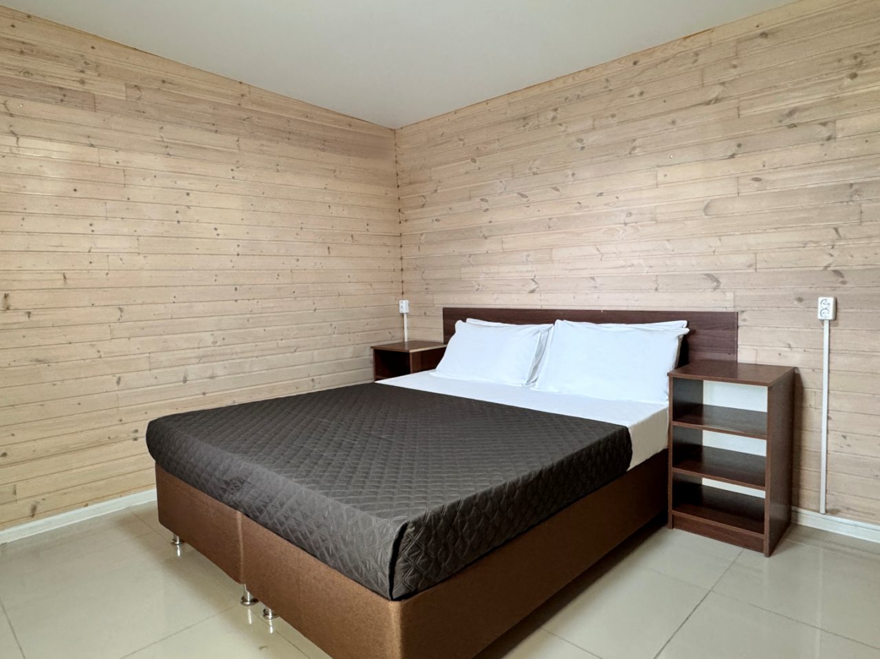 Трехместный (Эко с отдельным входом и зоной отдыха (отделка деревом)), Пансионат Уральские Самоцветы