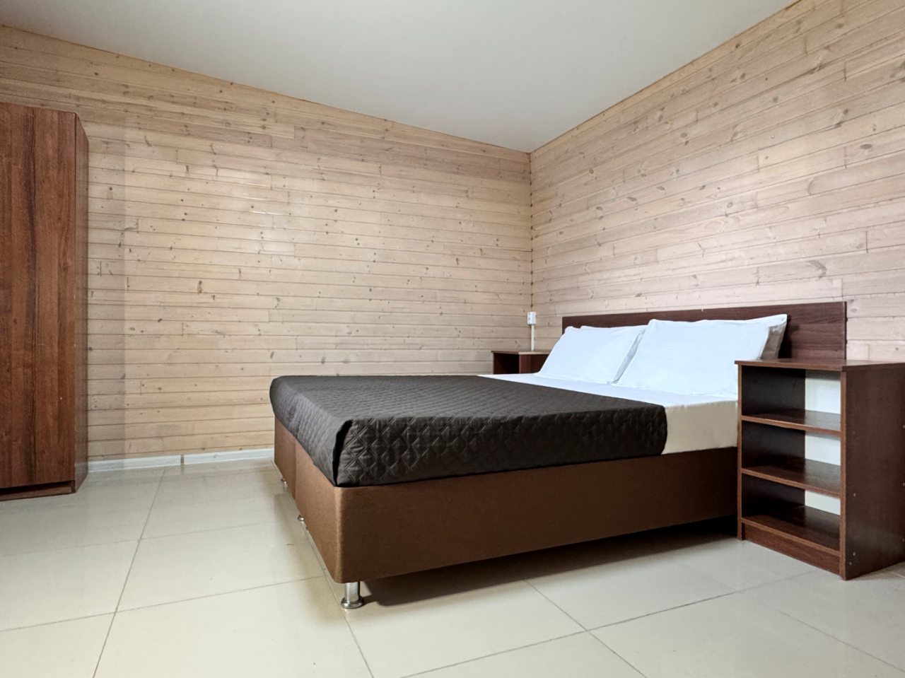 Трехместный (Эко с отдельным входом и зоной отдыха (отделка деревом)), Пансионат Уральские Самоцветы