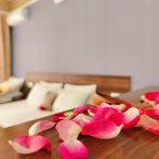 Трёхместный комфорт с общей террасой