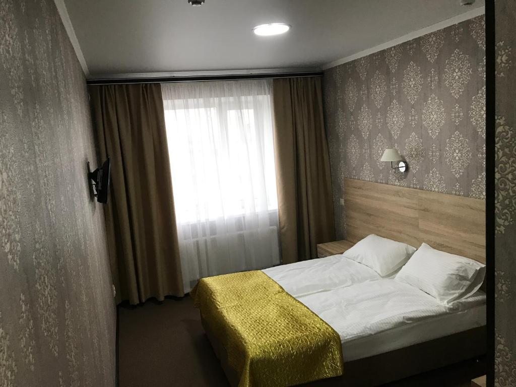 Отель Визит 3*, Кропоткин, цены от 1700 руб. | 101Hotels.com