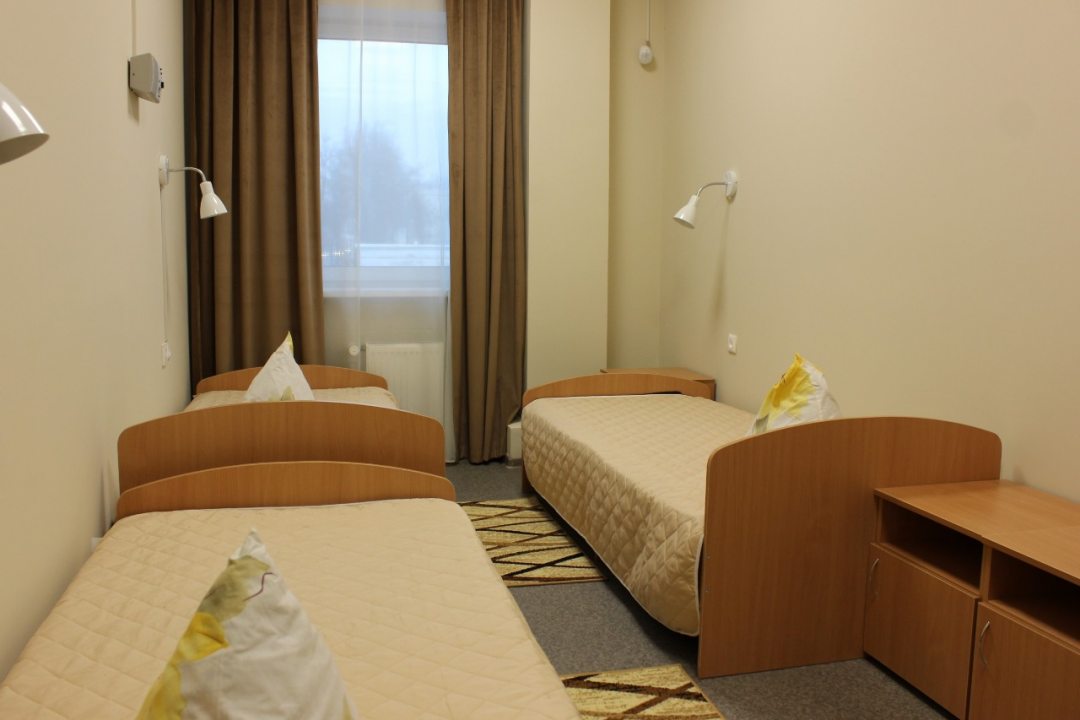 Трехместный (Кровать односпальная в общем трехместном номере) гостиницы Стадион Машиностроитель, Псков