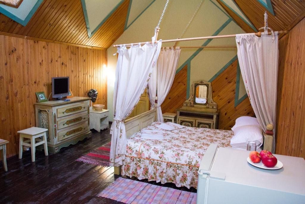 Двухместный (Двухместный номер с 1 кроватью с балдахином) гостевого дома Река времени, Суздаль
