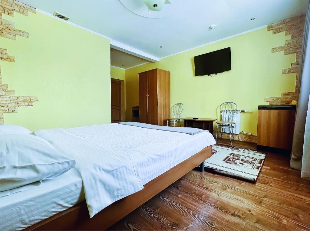 Двухместный (Двухместный номер с двуспальной кроватью) гостиницы Сибирия, Шерегеш