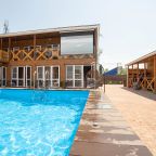 Бассейн с подогревом, База отдыха Усадьба Власовых