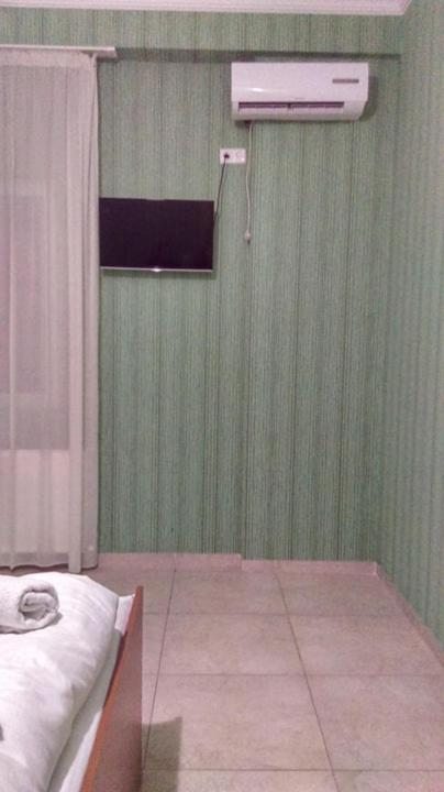 Четырехместный (Четырехместный номер с ванной комнатой) апартамента Hotel Mika, Тбилиси