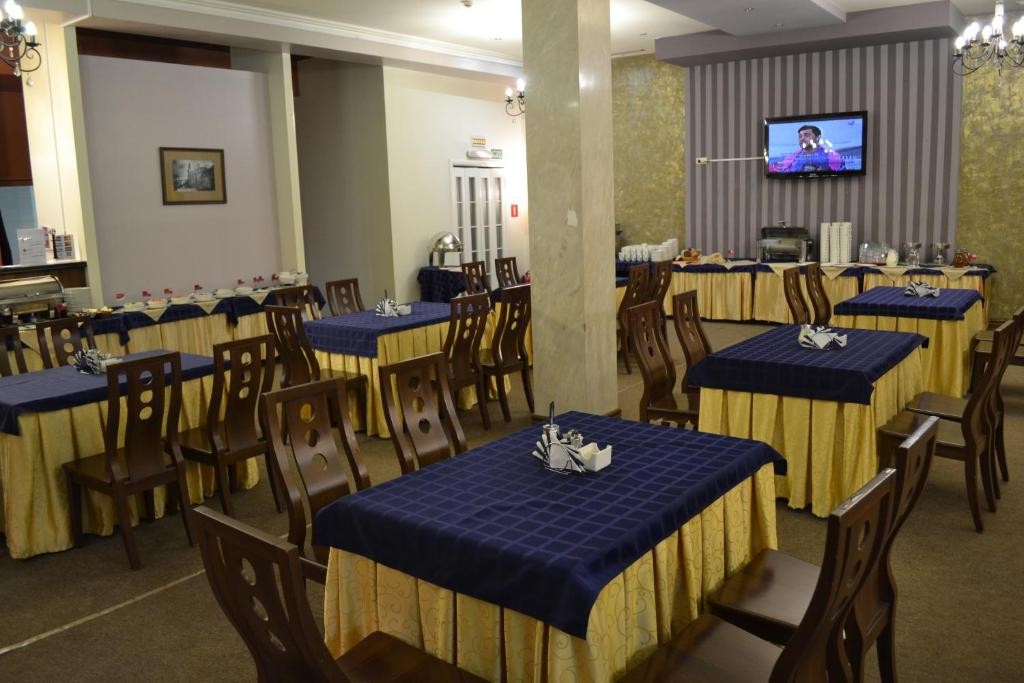 Ресторан отеля «А Отель Амурский залив» 3*, Владивосток