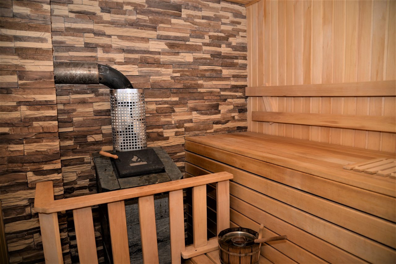 Баня на дровах, Гостевой дом Слобода