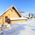 Коттедж (Двухэтажный с балконом в стиле Шале), Гостевой дом Слобода