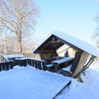 Коттедж (Двухэтажный с балконом в стиле Шале), Гостевой дом Слобода