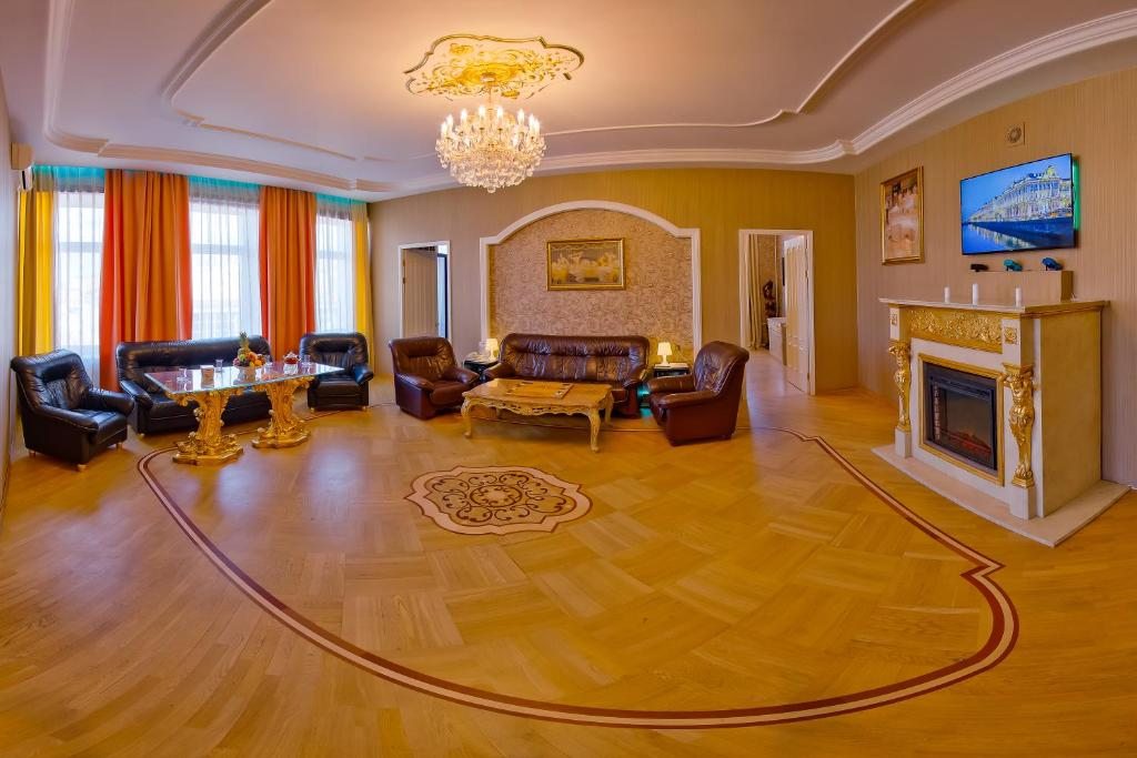 Сьюит (Апартаменты с сауной) отеля GOLDEN PALACE, Санкт-Петербург