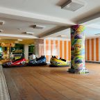 Развлекательный центр 400 м² с лабиринтом, игровые автоматы, мини-автодром., Пансионат София
