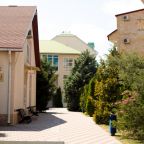 Своя ухоженная территория, Пансионат София