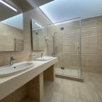 Собственная ванная комната, Отель Бугарь