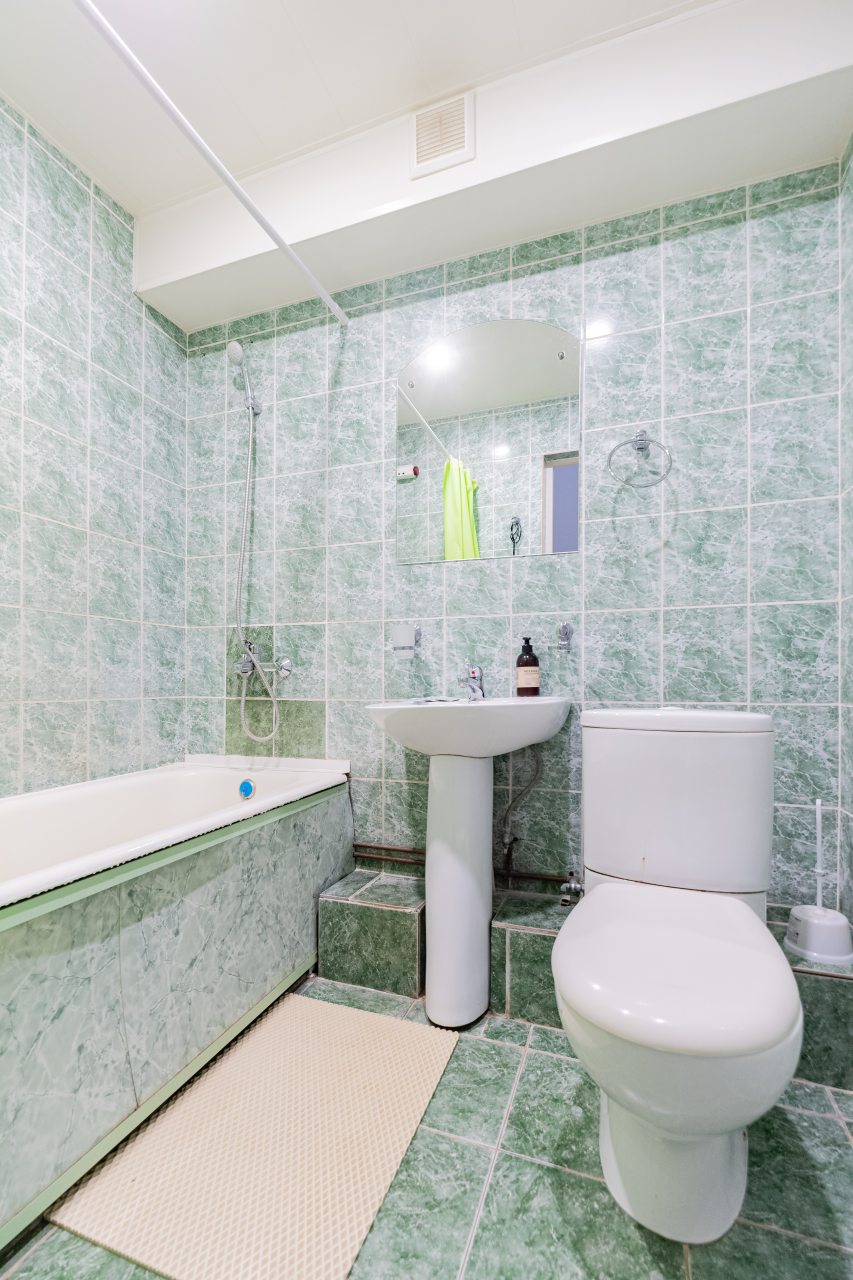 Двухместный (С двуспальной кроватью и балконом №2), Мини-отель WOW Апартаменты Шелковый Путь