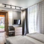 Апартаменты (Папин дом), Отель Forest эко