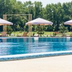 Бассейн с подогревом, Отель Rinn Rise Resort Hotel All inclusive