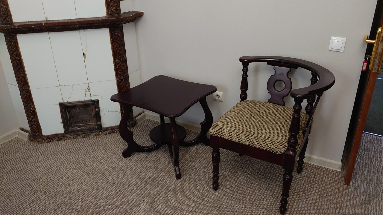 Апартаменты (Двухкомнатный полулюкс с камином), Гостевые комнаты на Невском 47