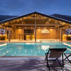 Бассейн, Отель Country Hills Resort