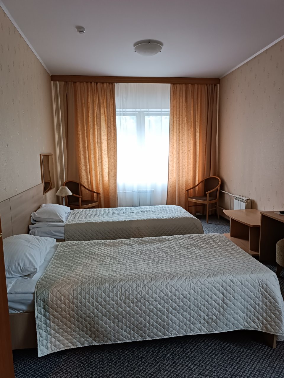 Трёхместный и более (Двухкомнатный полулюкс 4 раздельные кровати) бутик-отеля Печора, Москва