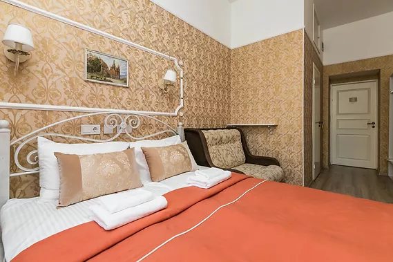 Двухместный (Двухместный номер с 1 двуспальной кроватью и собственной ванной комнатой) гостевого дома Soft Pillow, Санкт-Петербург
