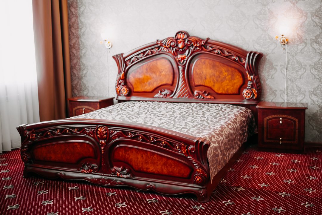 Двухместный (Люкс с одной двуспальной кроватью) гостиницы Твой, Оренбург