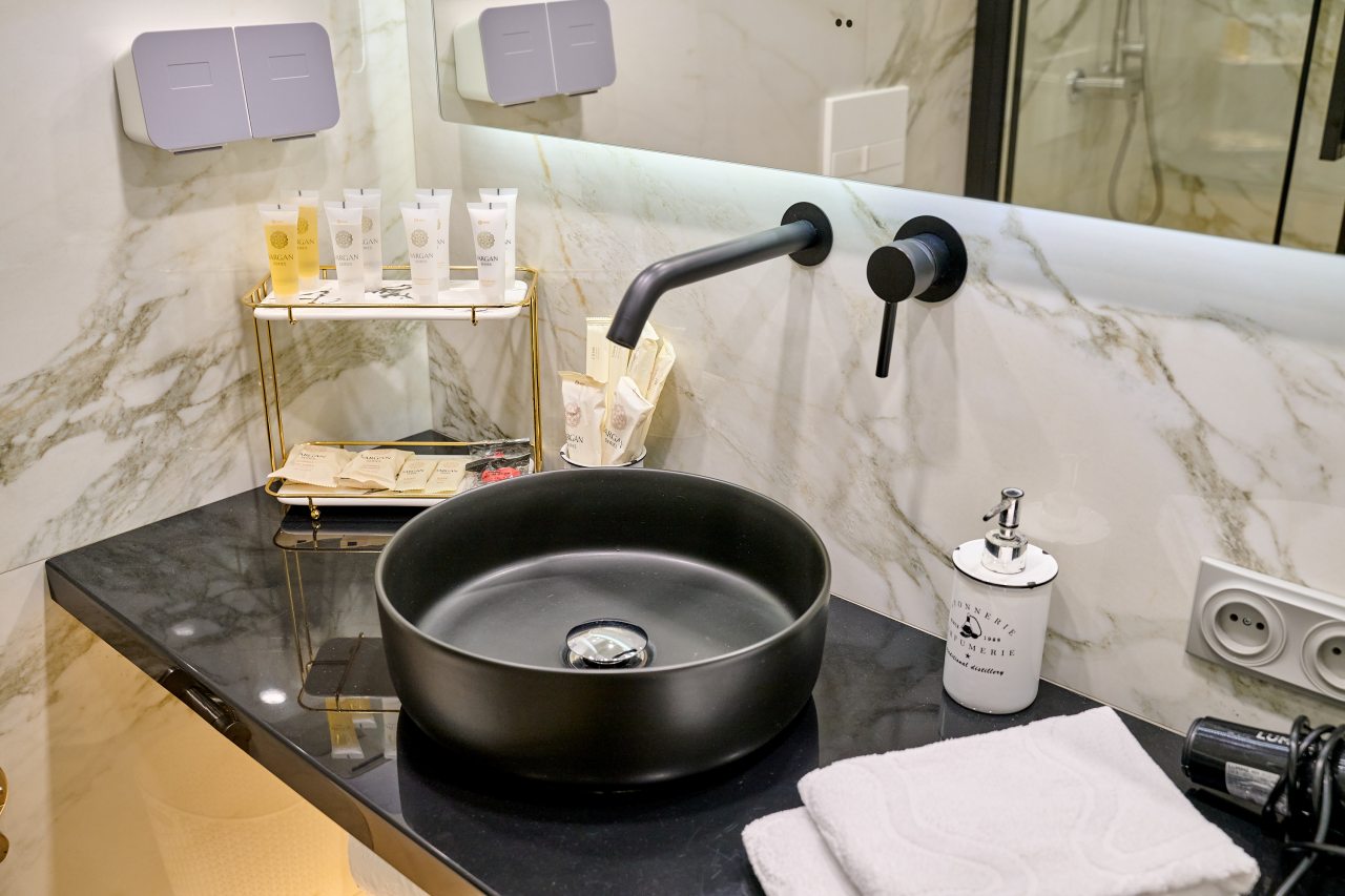 De Luxe (Улучшенный номер с кроватью размера «king-size»), Отель Питер