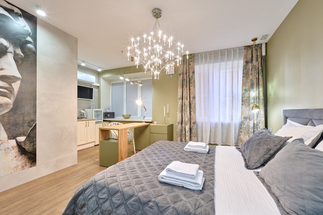 De Luxe (Улучшенный номер с кроватью размера «king-size»), Отель Питер