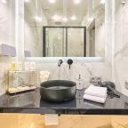 De Luxe (Улучшенный номер с кроватью размера «king-size»), Отель Питер