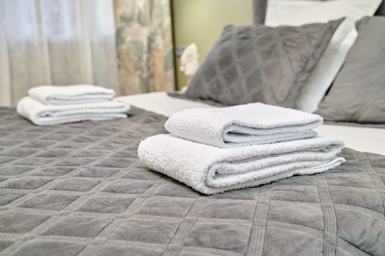 De Luxe (Улучшенный номер с кроватью размера «king-size»), Отель Питер