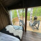 Шале (Дом на дереве с горячей купелью на 2 человек), Загородный отель Шале у воды