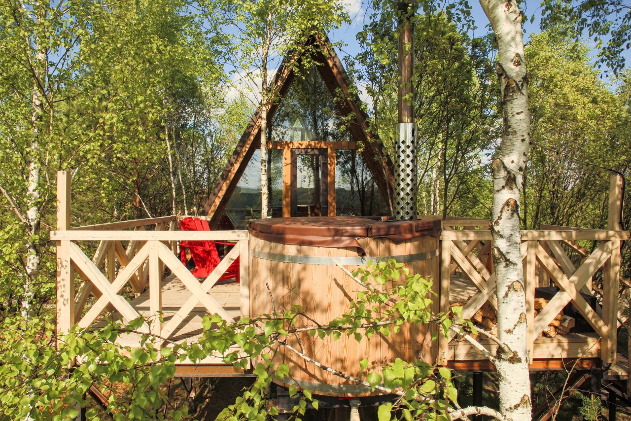 Шале (ДОМ №12 ВЫСОТНЫЙ ДОМ А-ФРЕЙМ), Глэмпинг На краю земли