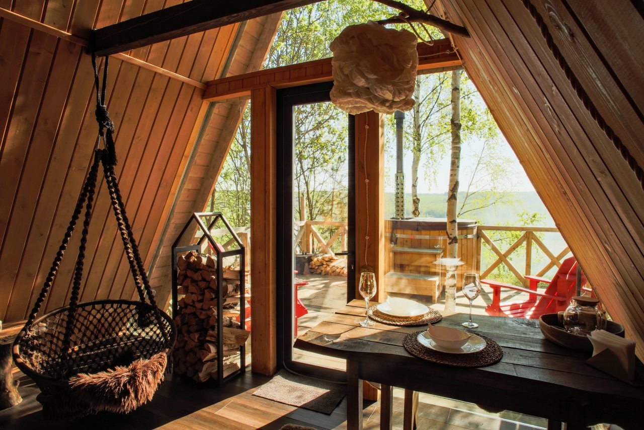 Шале (ДОМ №12 ВЫСОТНЫЙ ДОМ А-ФРЕЙМ), Глэмпинг На краю земли