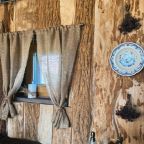 Шале (ДОМ №13 ГОСТЕВОЙ АМБАР), Глэмпинг На краю земли