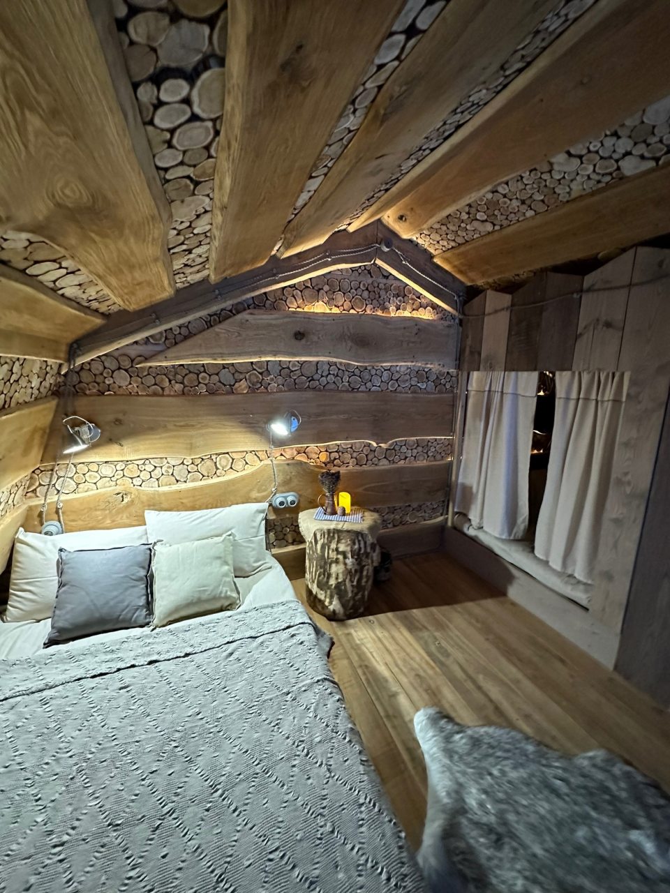 Шале (ДОМ №14 ГОСТЕВОЙ АМБАР), Глэмпинг На краю земли