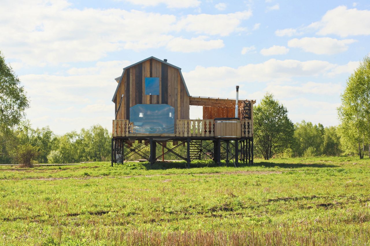 Шале (ДОМ №15 ГОСТЕВОЙ АМБАР), Глэмпинг На краю земли