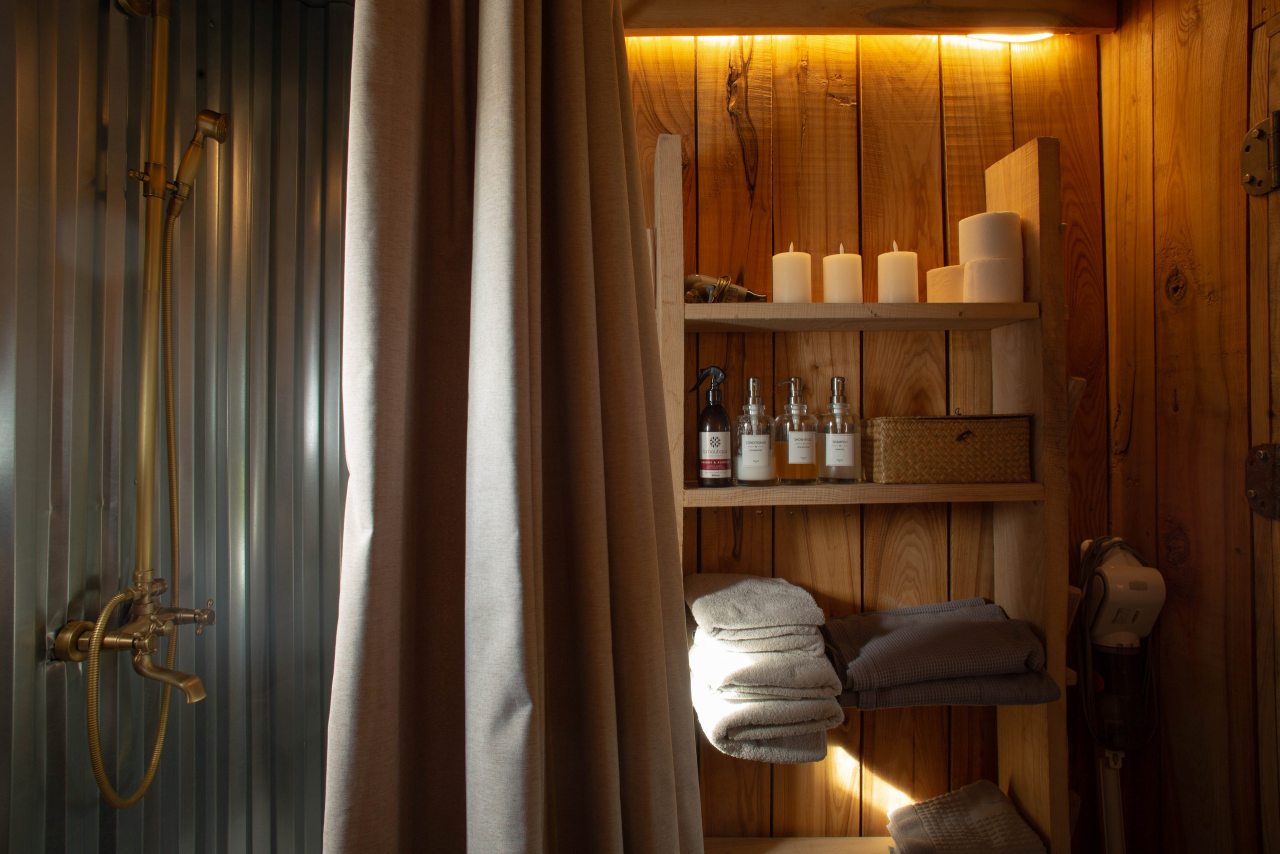 Шале (ДОМ №15 ГОСТЕВОЙ АМБАР), Глэмпинг На краю земли