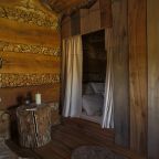 Шале (ДОМ №15 ГОСТЕВОЙ АМБАР), Глэмпинг На краю земли