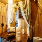 Шале (ДОМ №16 ПАНОРАМНОЕ ШАЛЕ), Глэмпинг На краю земли