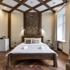 De Luxe (Двухместный номер делюкс с двуспальной кроватью(РЕМОНТ ФАСАДА до 01.10.25)), Отель АпартПейдж Невский
