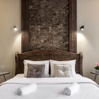 De Luxe (Двухместный номер делюкс с двуспальной кроватью(РЕМОНТ ФАСАДА до 01.10.25)), Отель АпартПейдж Невский