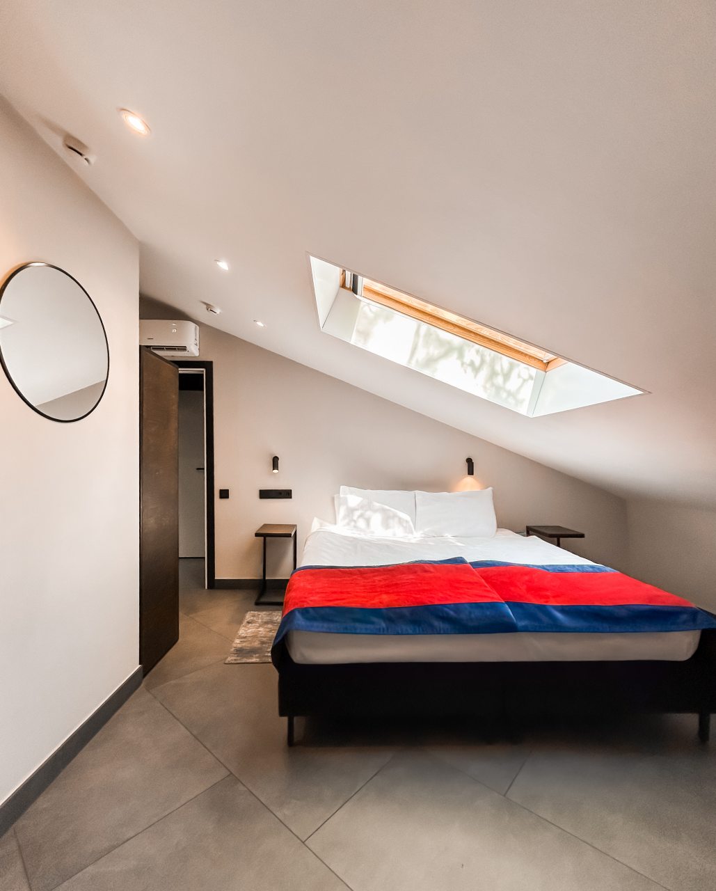 Двухместный (С двуспальной или 2 односпальными кроватями (мансарда)), Rockit Hotel