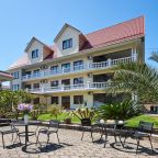 Своя ухоженная территория, Отель Ellis by Sun City Hotels