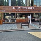При отеле есть кафе, в котором наши гости могут позавтракать