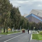 В шаговой доступности от отеля есть много красивых локаций