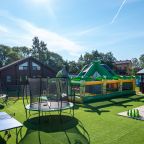 Собственная развлекательно-спортивная площадка