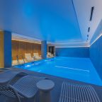 Бассейн с подогревом, Отель Dombay Winter Hall