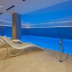 Бассейн с подогревом, Отель Dombay Winter Hall